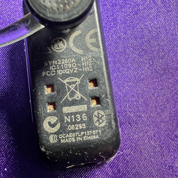 📌Motorola Bluetooth Headset and 2 Charging Docks - N 136 - Picture 5 of 12